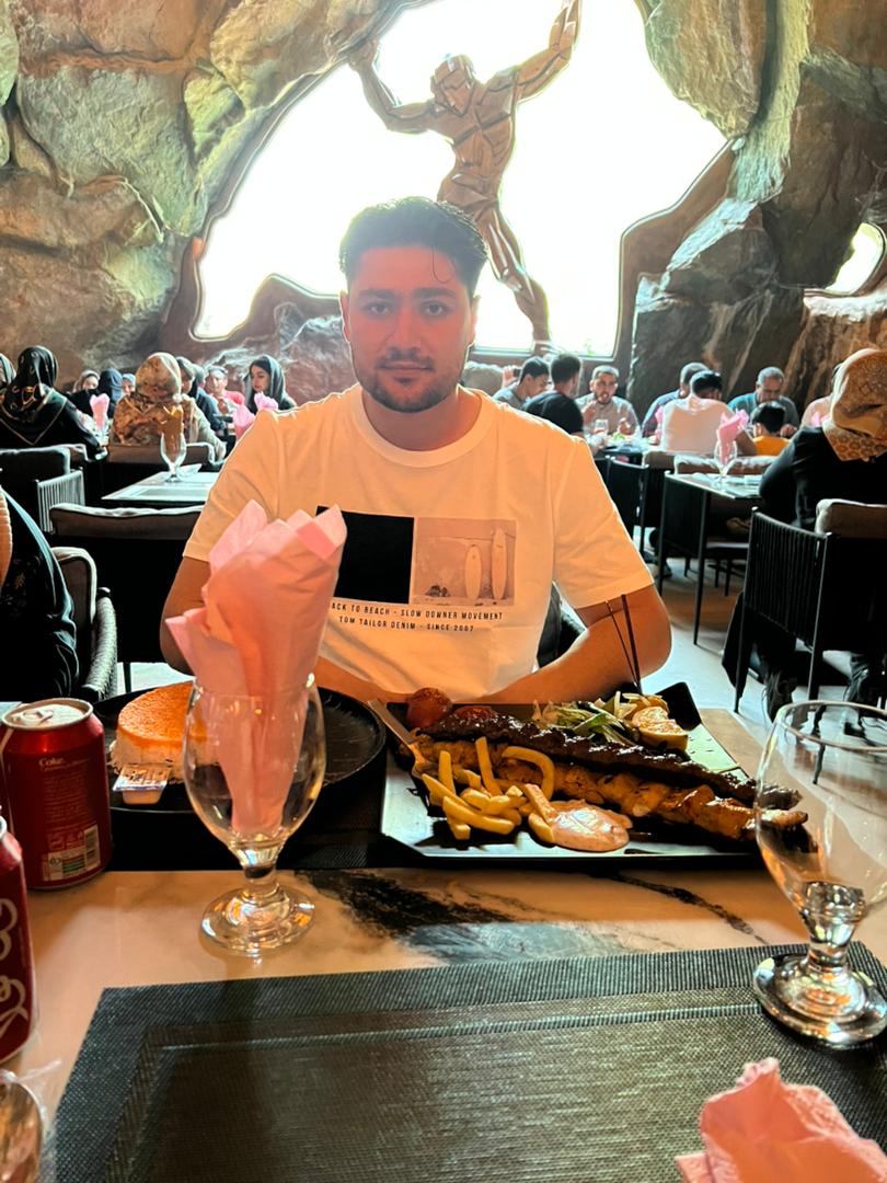 تصاویر صادق حسنی